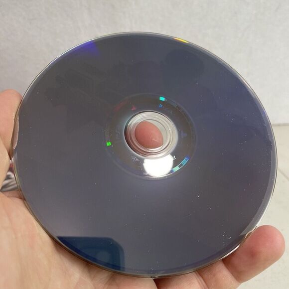 Capcom Street Fighter V Video Game Sony PlayStation 4 PS4 Console Exclusive 2016 - Picture 2 of 5